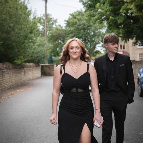 6thFormProm2024-1091)