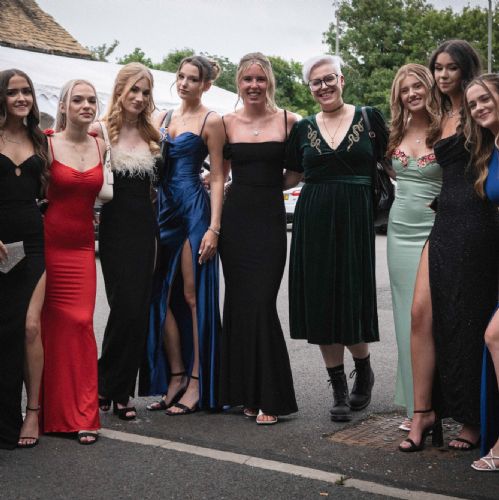 6thFormProm2024-1351)