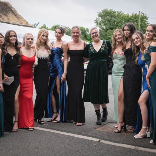 6thFormProm2024-1371)