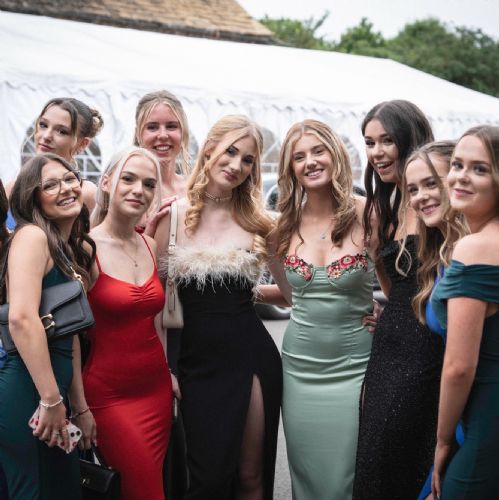 6thFormProm2024-1401)