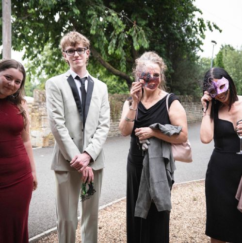 6thFormProm2024-1541)