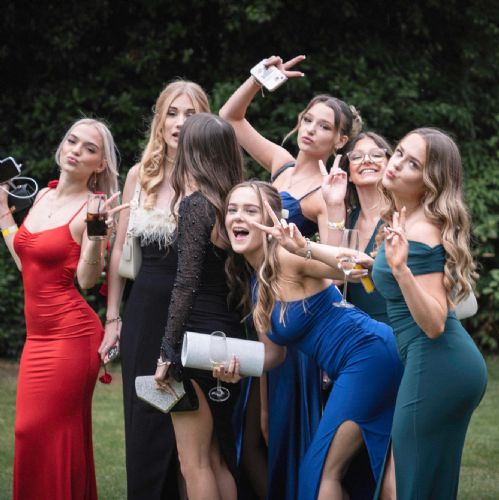 6thFormProm2024-1901)