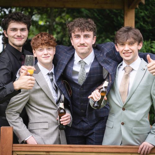 6thFormProm2024-1981)