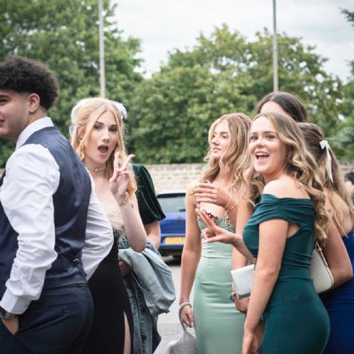 6thFormProm2024-2881)