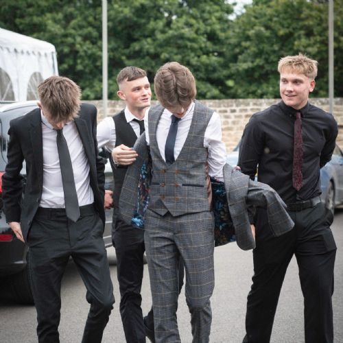 6thFormProm2024-2981)