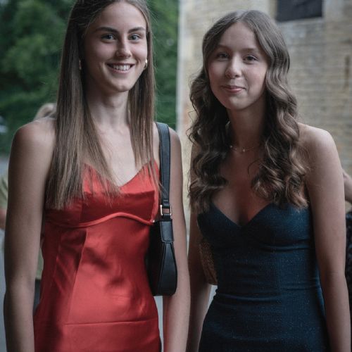 6thFormProm2024-3101)