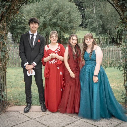 Year11Prom2024-1161)