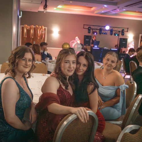 Year11Prom2024-1571)