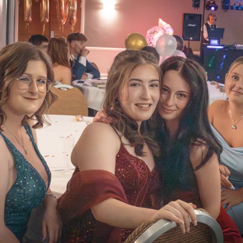 Year11Prom2024-1581)