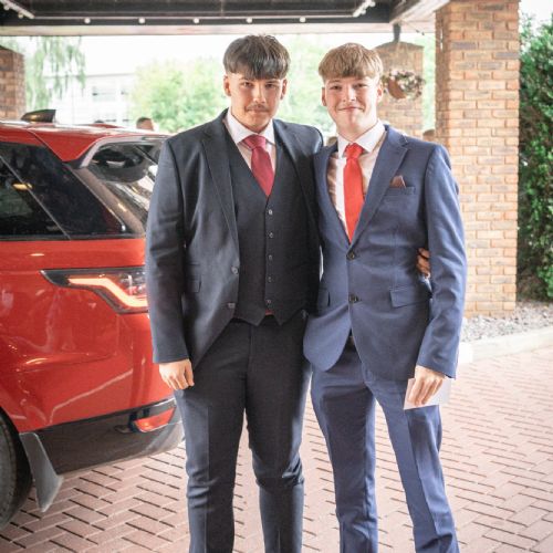 Year11Prom2024-161)