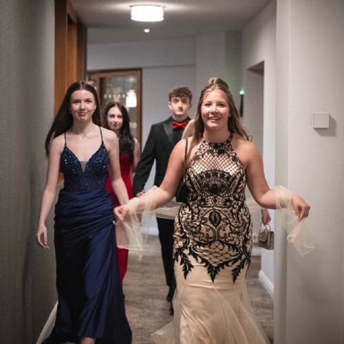 Year11Prom2024-1691)