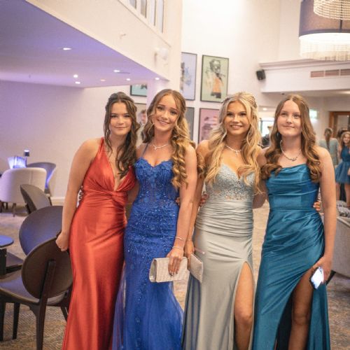 Year11Prom2024-271)