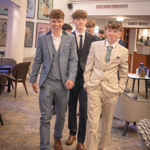 Year11Prom2024-281)
