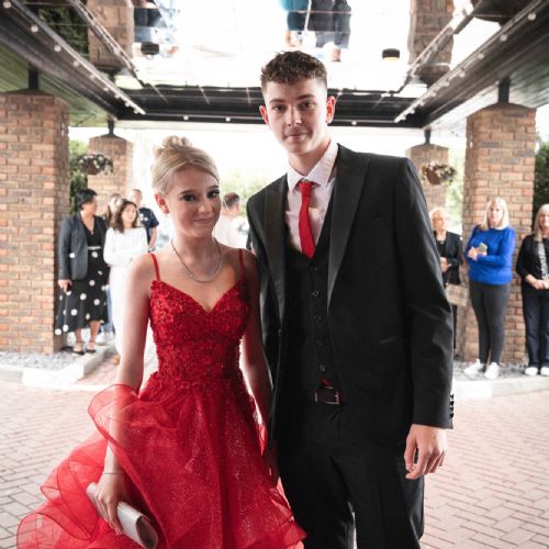 Year11Prom2024-3021)