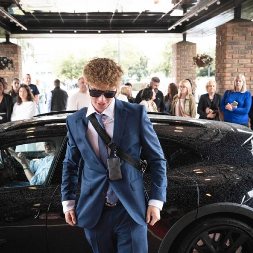 Year11Prom2024-3041)