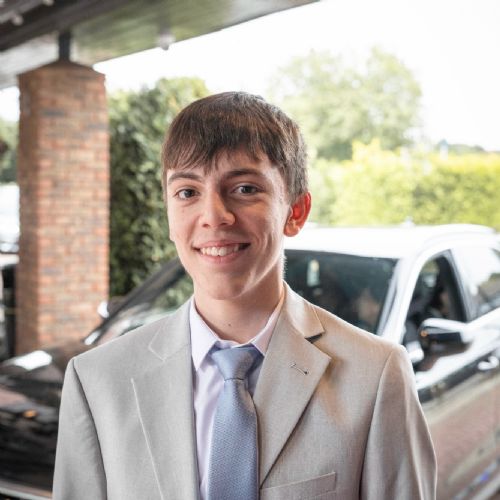 Year11Prom2024-3221)
