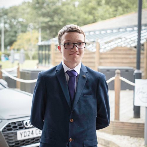 Year11Prom2024-3261)