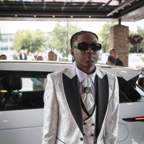 Year11Prom2024-3351)
