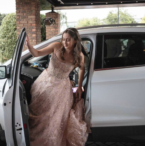 Year11Prom2024-3401)