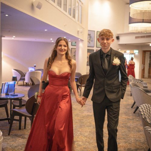 Year11Prom2024-361)
