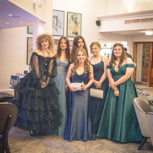 Year11Prom2024-451)