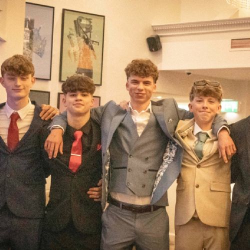 Year11Prom2024-491)
