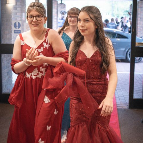 Year11Prom2024-51)