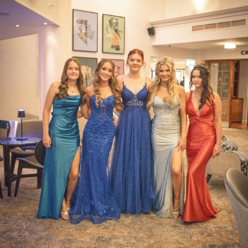 Year11Prom2024-531)