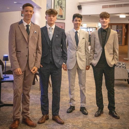 Year11Prom2024-691)